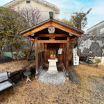 京都パイルの敷地内にある祠